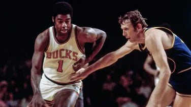 NBA LEGEND OSCAR ROBERTSON DISCUSSES BUCKS' NBA FINALS APPEARANCE